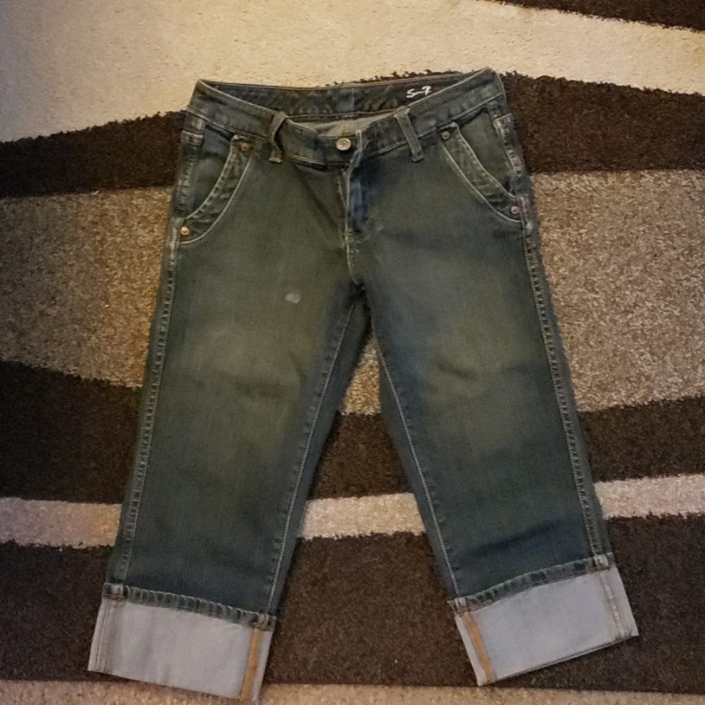 Seven capris
